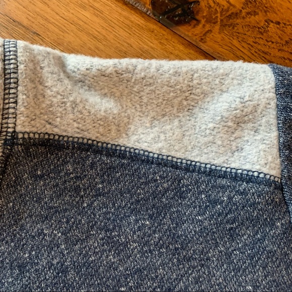 Tommy Bahama | Blue Crew Neck Sweatshirt | Sz L - Picture 5 of 13